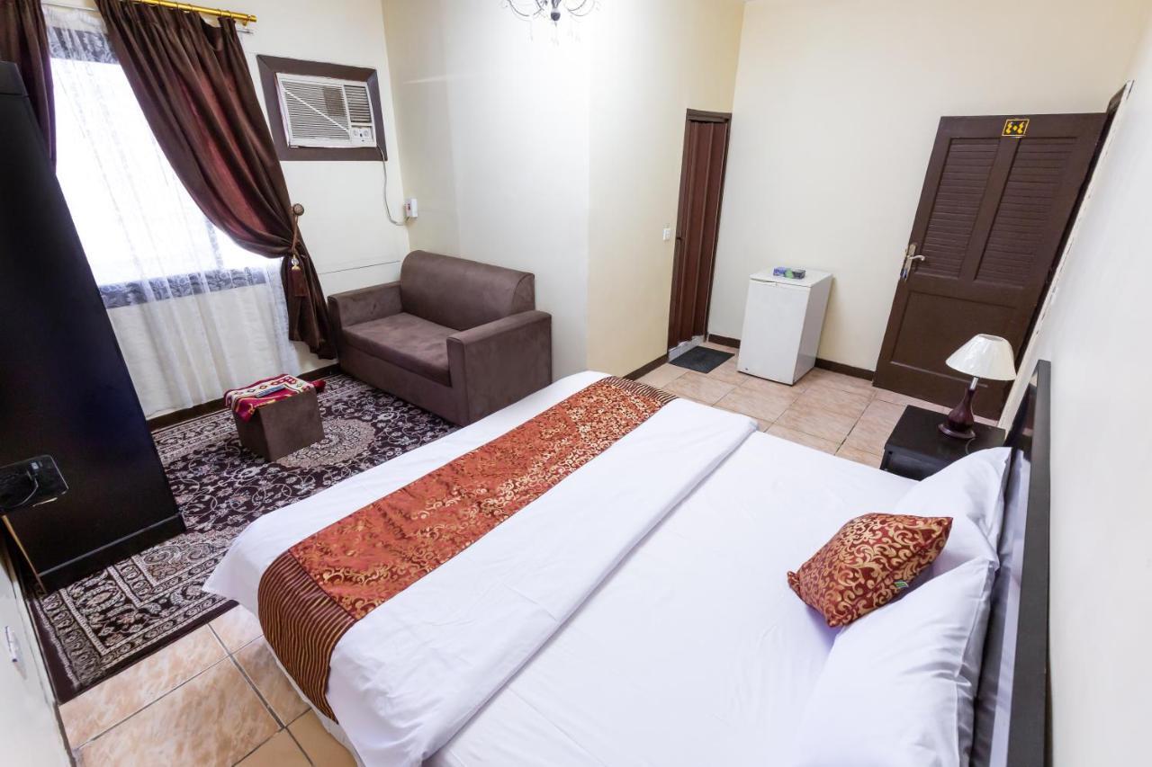Al Eairy Furnished 2 4*